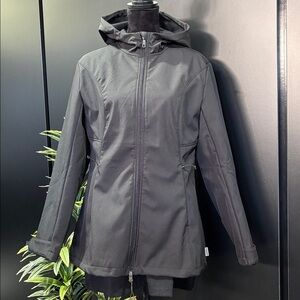 Avalanche Water/Wind resistant,fleece lined,zip pockets,hood,velcro wrists